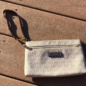 Michael Kors wristlet